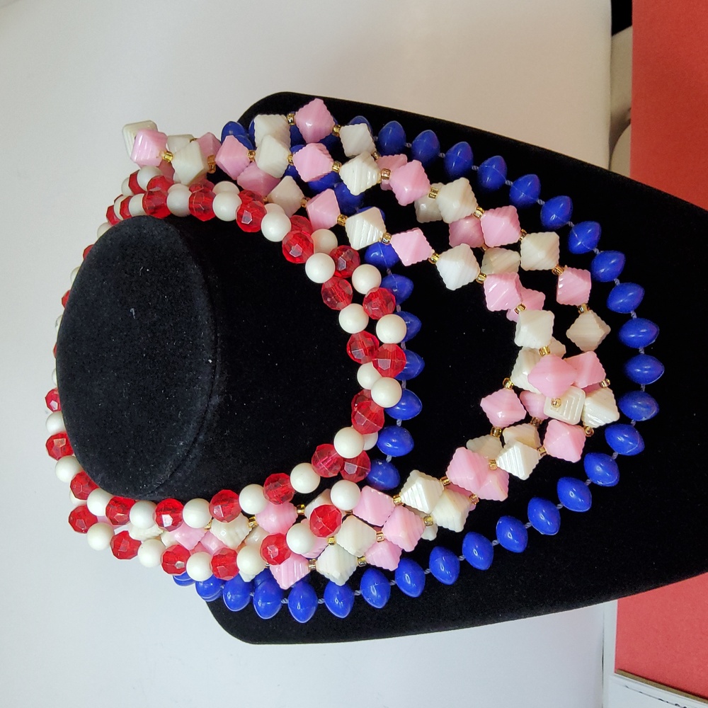Plastic beads lot of three vintage